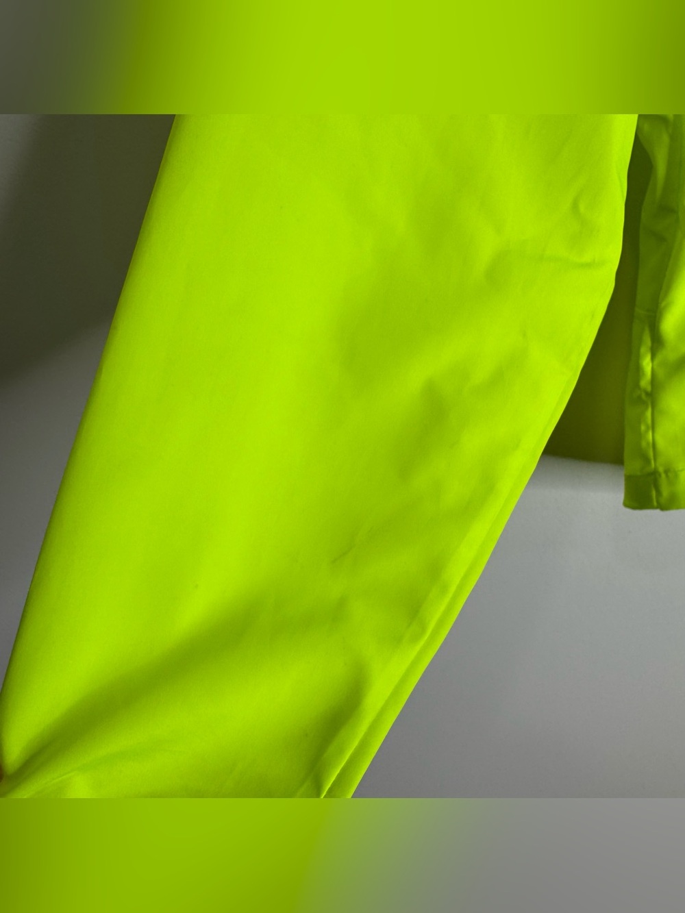 Pearl Izumi Women’s Lightweight Shell Cycling Jacket Medium Bright Green Zip - Picture 3 of 11